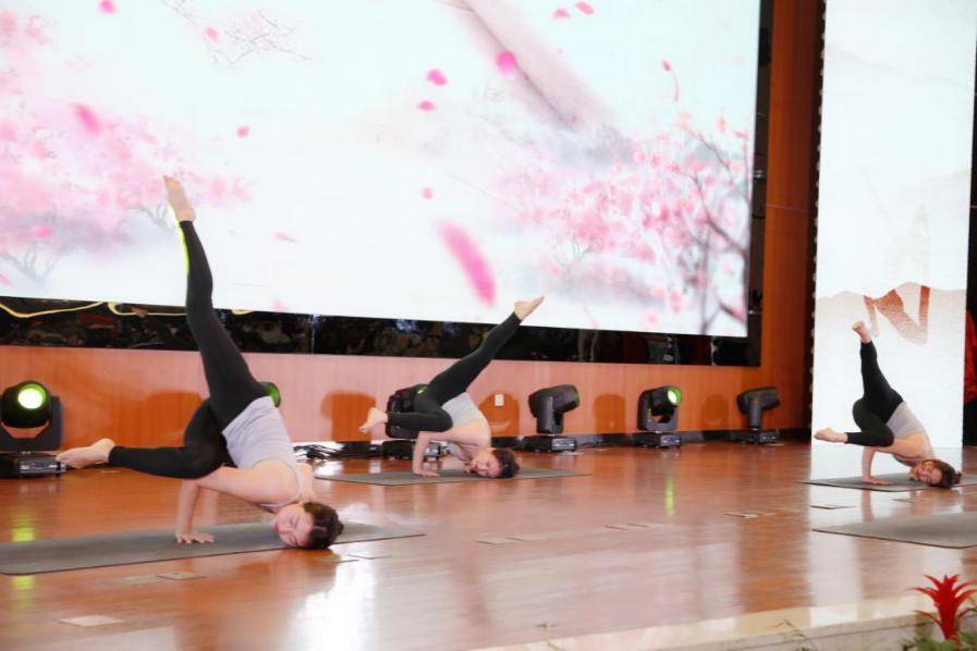 2019年全国健身瑜伽赛新闻发布会在隆力奇隆重举行