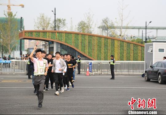 上海举行第二届进博会安全保障应急演练
